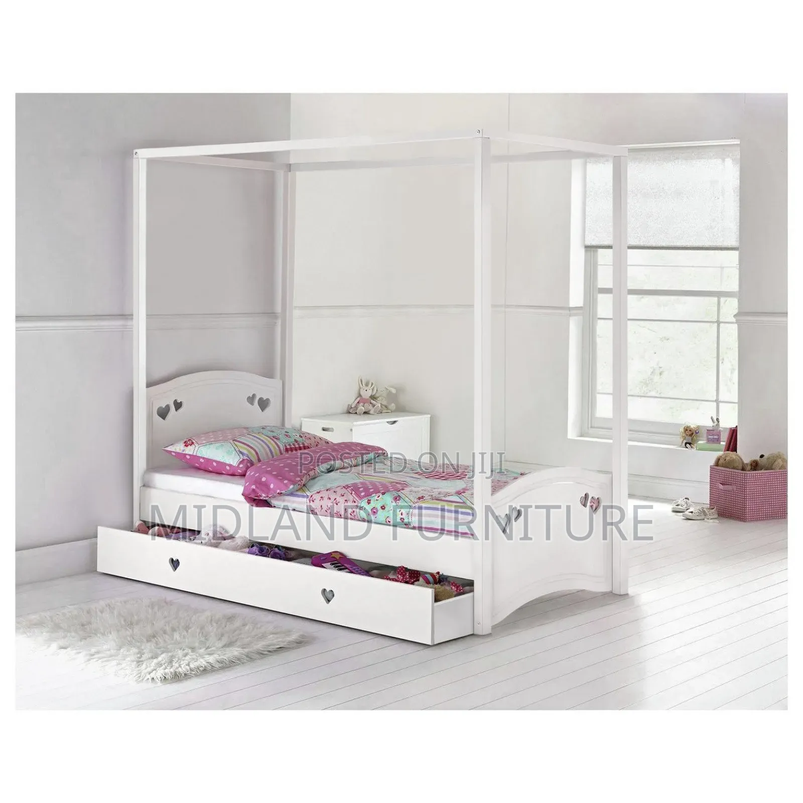 4 Poster Bed for Girls / Girl Beds