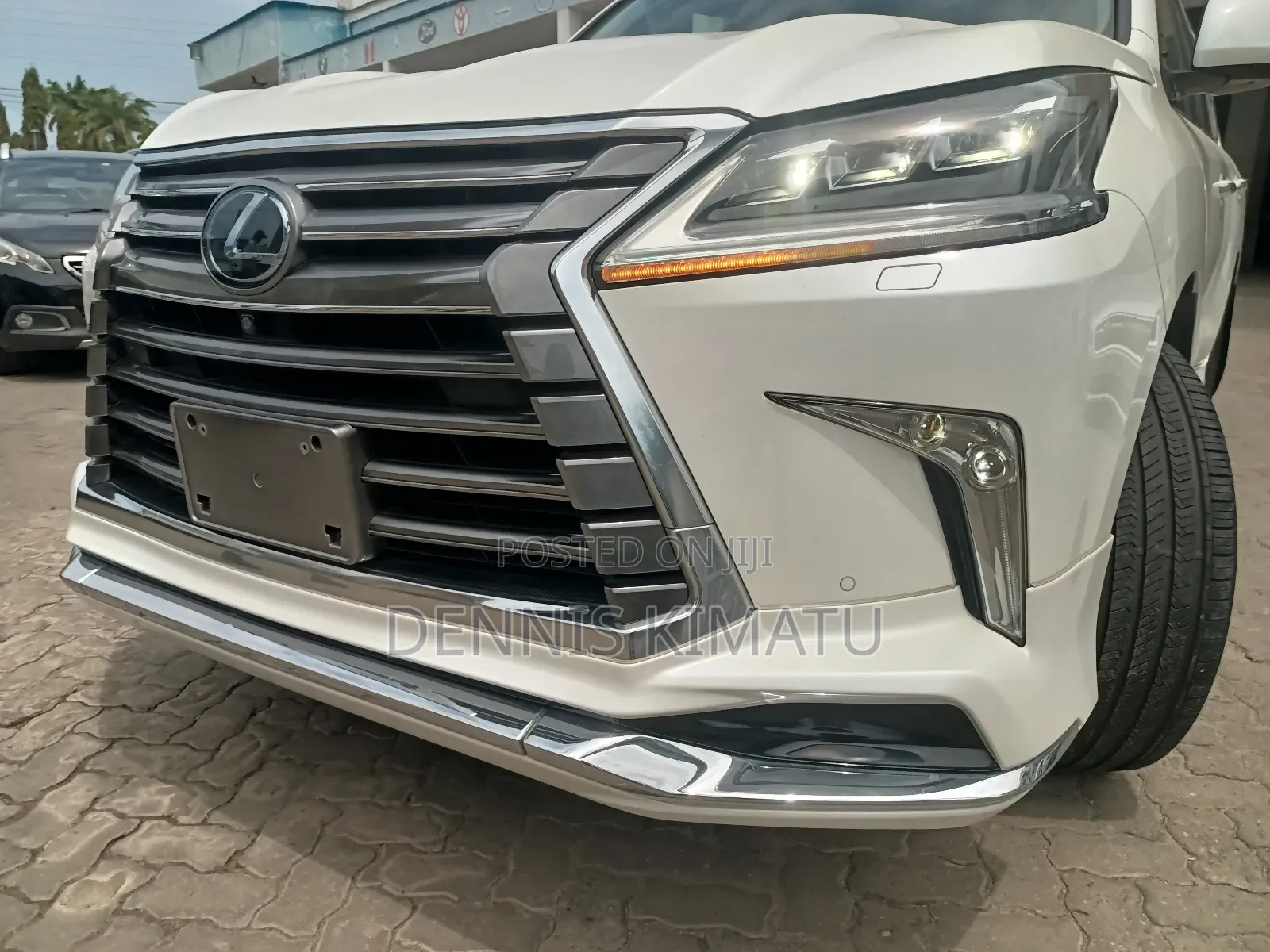Lexus LX 2017 White