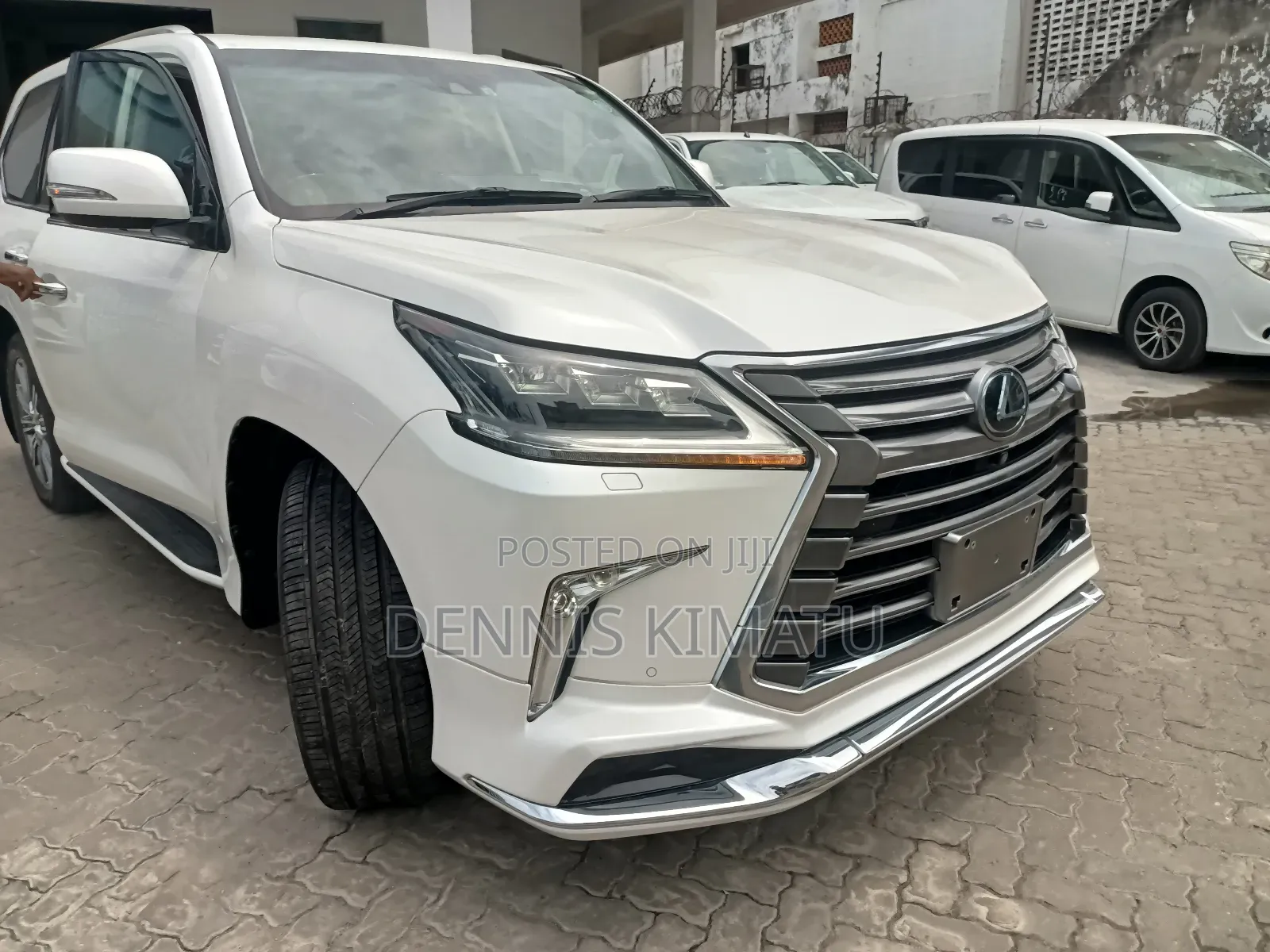 Lexus LX 2017 White