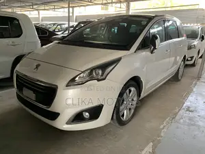 Peugeot 5008 1.2 PureTech Active 2016 White