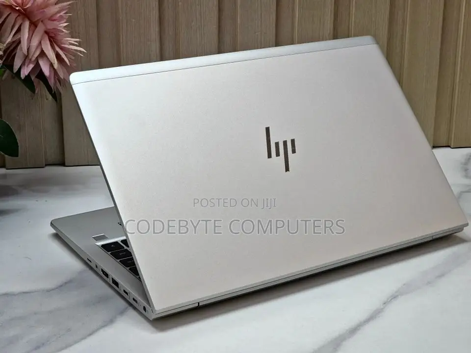 New Laptop HP EliteBook 640 G10 16GB Intel Core I7 SSD 1T