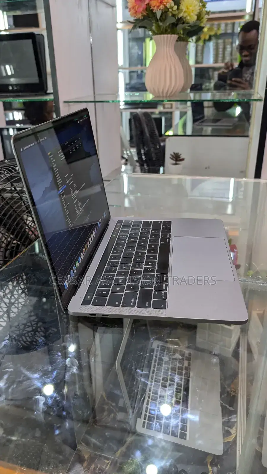 Laptop Apple MacBook 2017 16GB Intel Core I7 SSD 1T