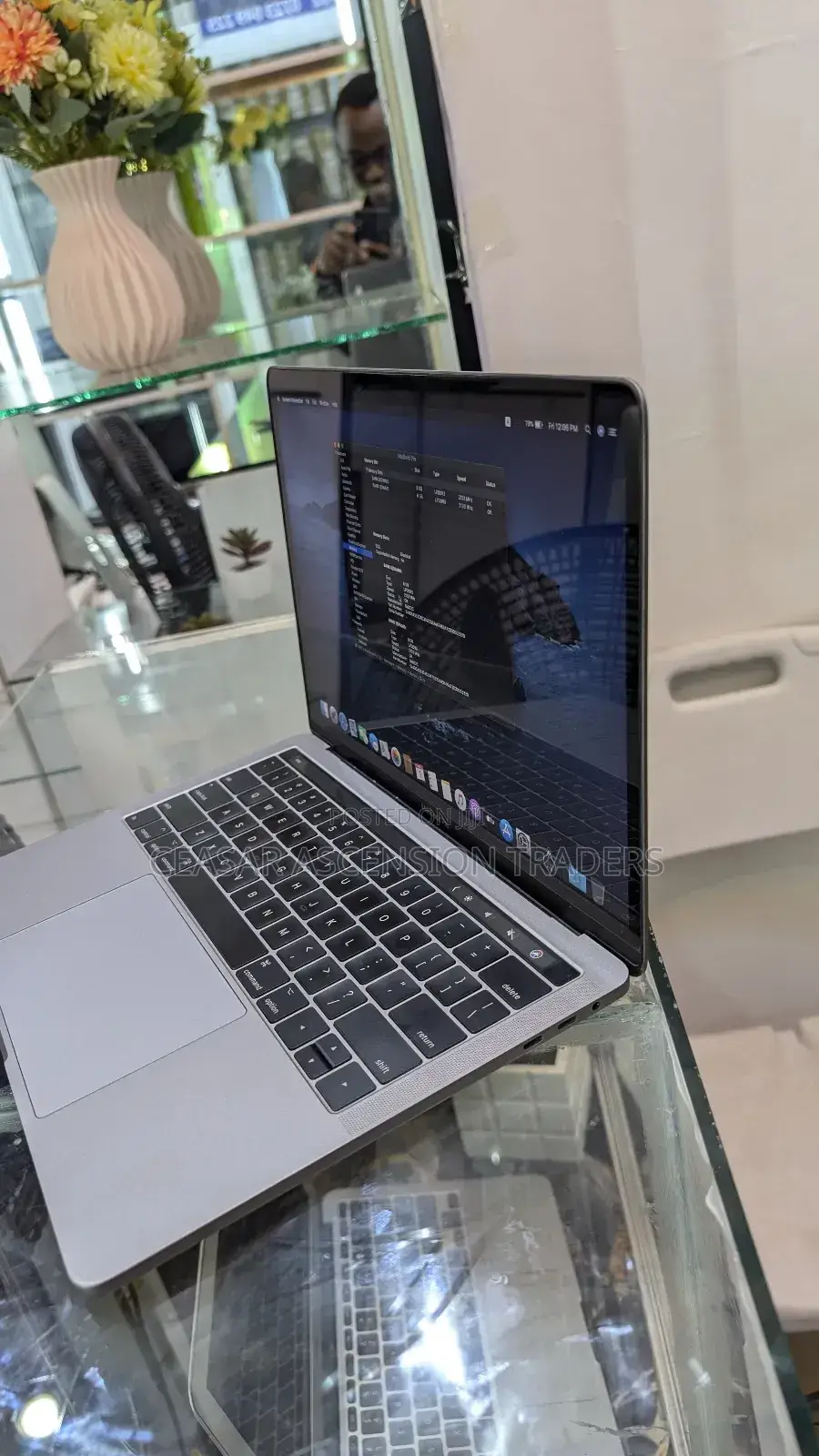 Laptop Apple MacBook 2017 16GB Intel Core I7 SSD 1T