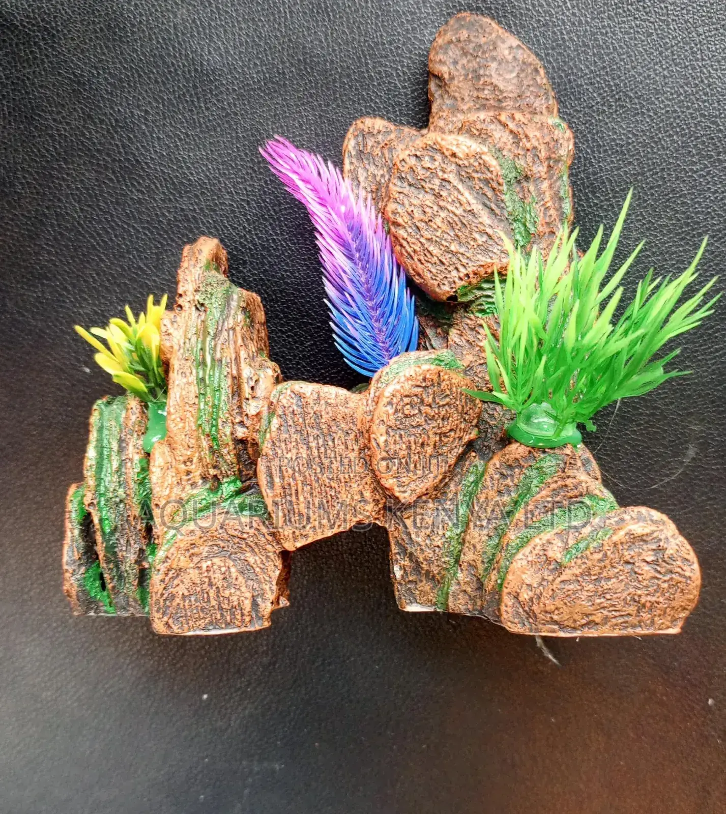 Artificial Rock Work With Grass Lash Aquarium Scape