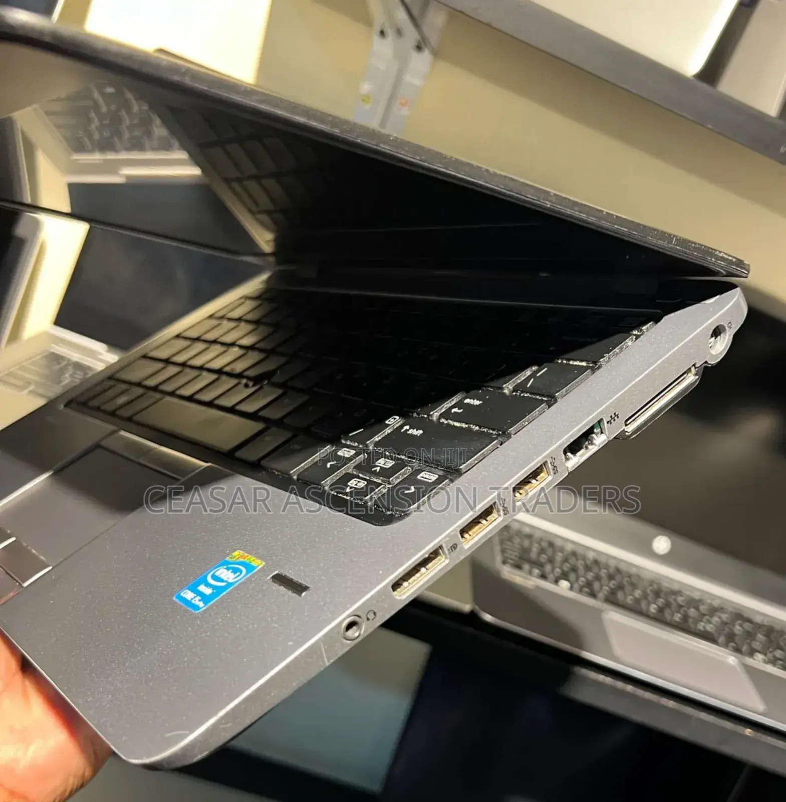 Laptop HP EliteBook 820 G1 8GB Intel Core I5 SSD 128GB