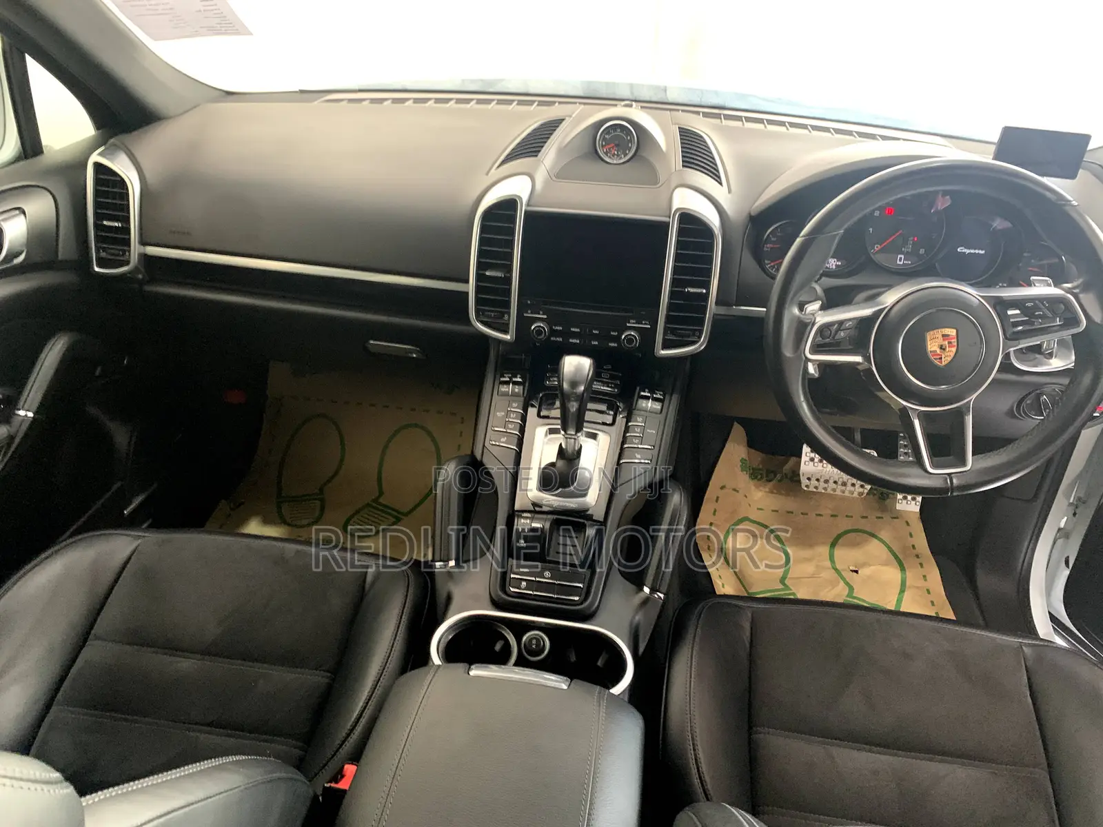 Porsche Cayenne Base AWD 2018 Pearl