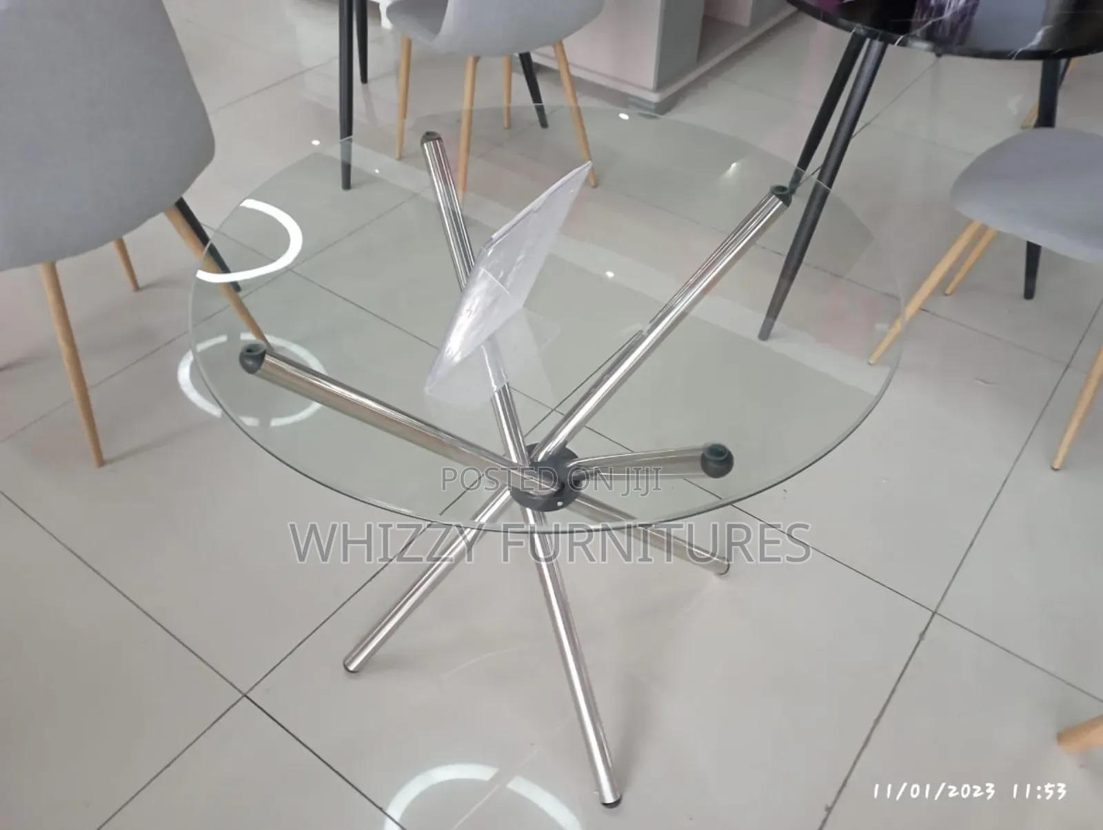 Round Dining Table/ Round Coffee Table
