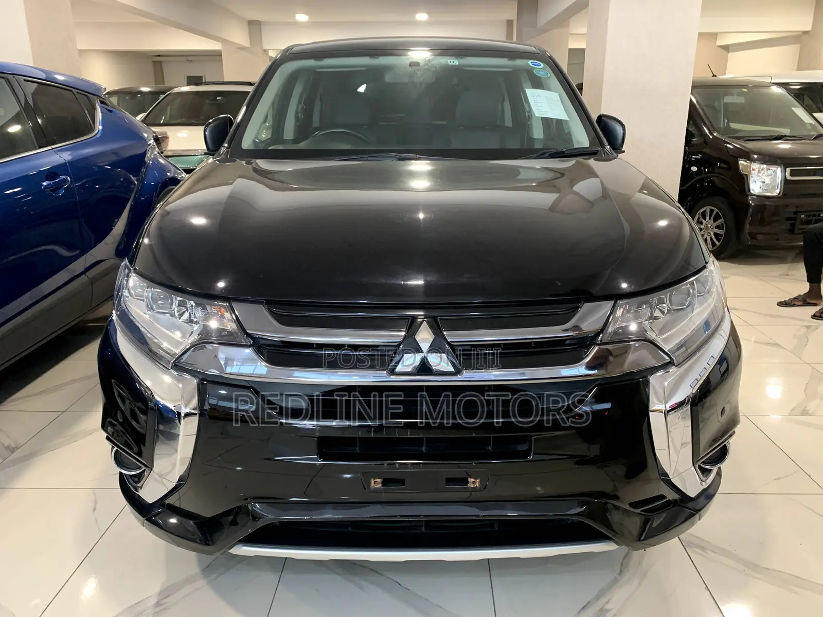 Mitsubishi Outlander 2.0 PHEV AWD 2016 Matt Black
