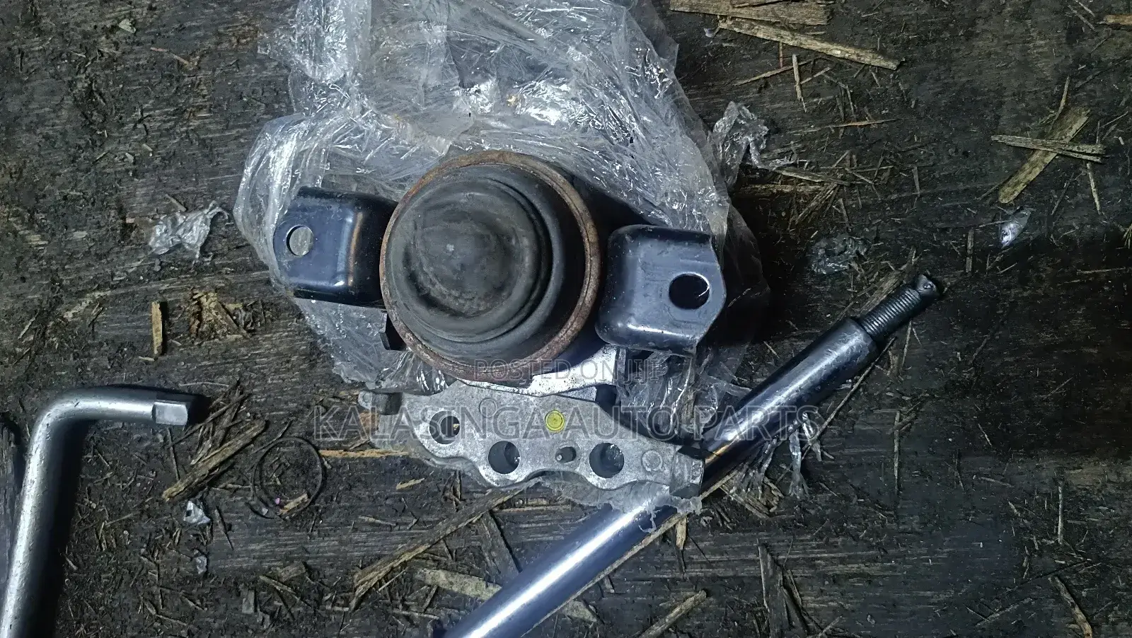 Mira Engine Mounting