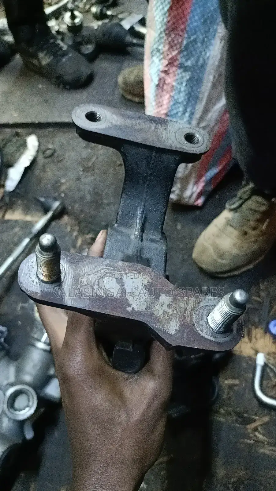 Rav4/Vanguard Gear Mounting