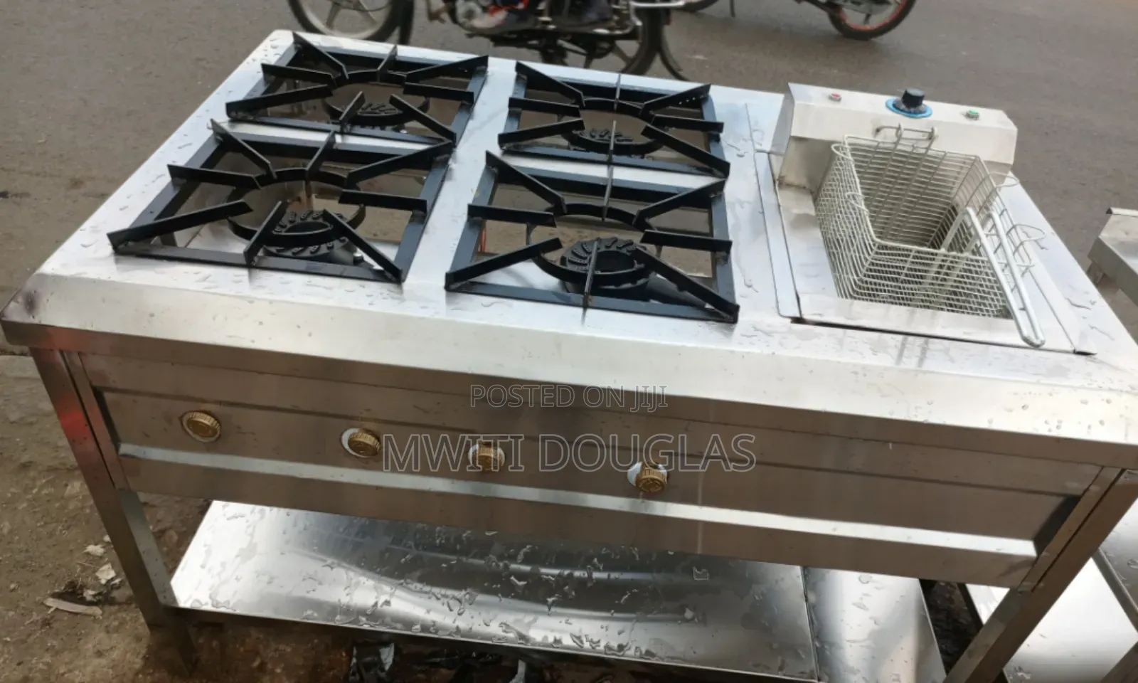 Proven Modern Kitchen Four Burner Combined Unit