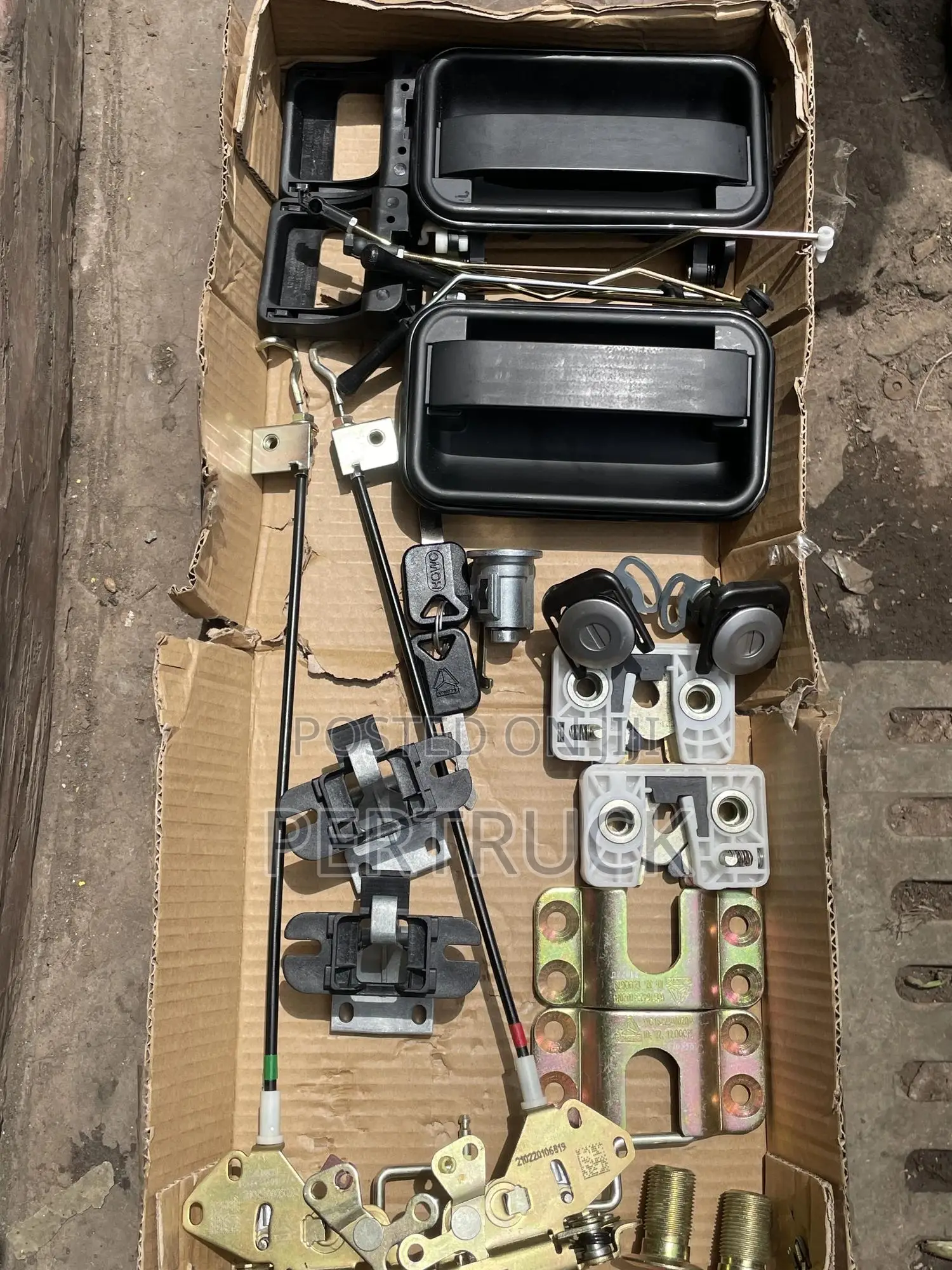 WG1642341011/Wg1664341002 Door Lock Kit SITRAK Howo Sino A7