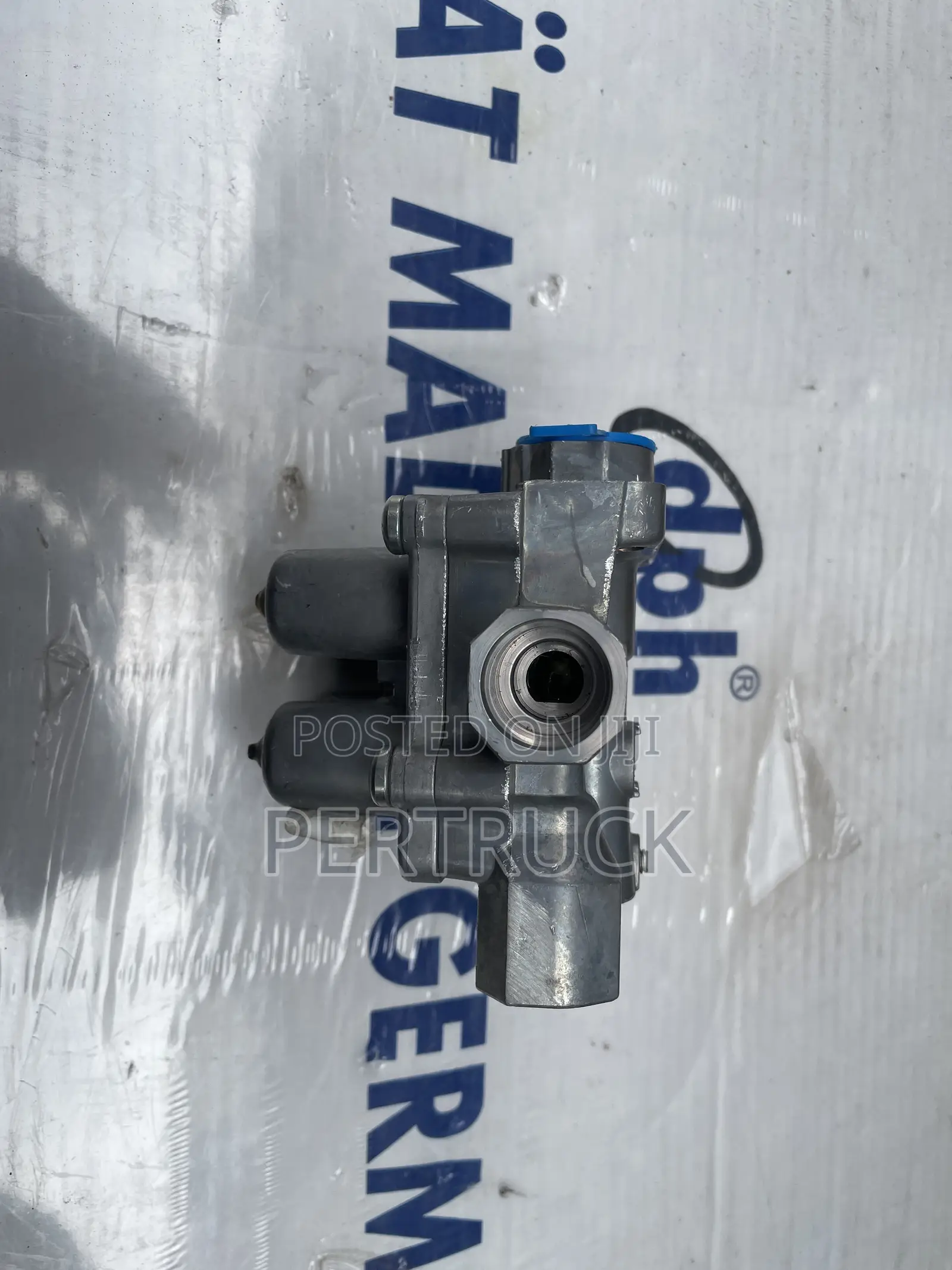 Four Way Circuit Protection Valve (Wg/2 )SITRAK/Howo