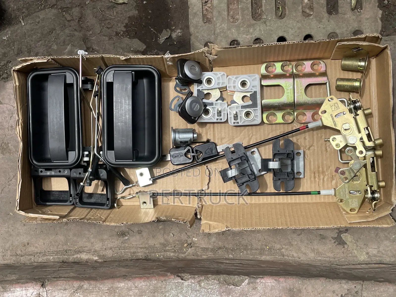 WG1642341011/Wg1664341002 Door Lock Kit SITRAK Howo Sino A7