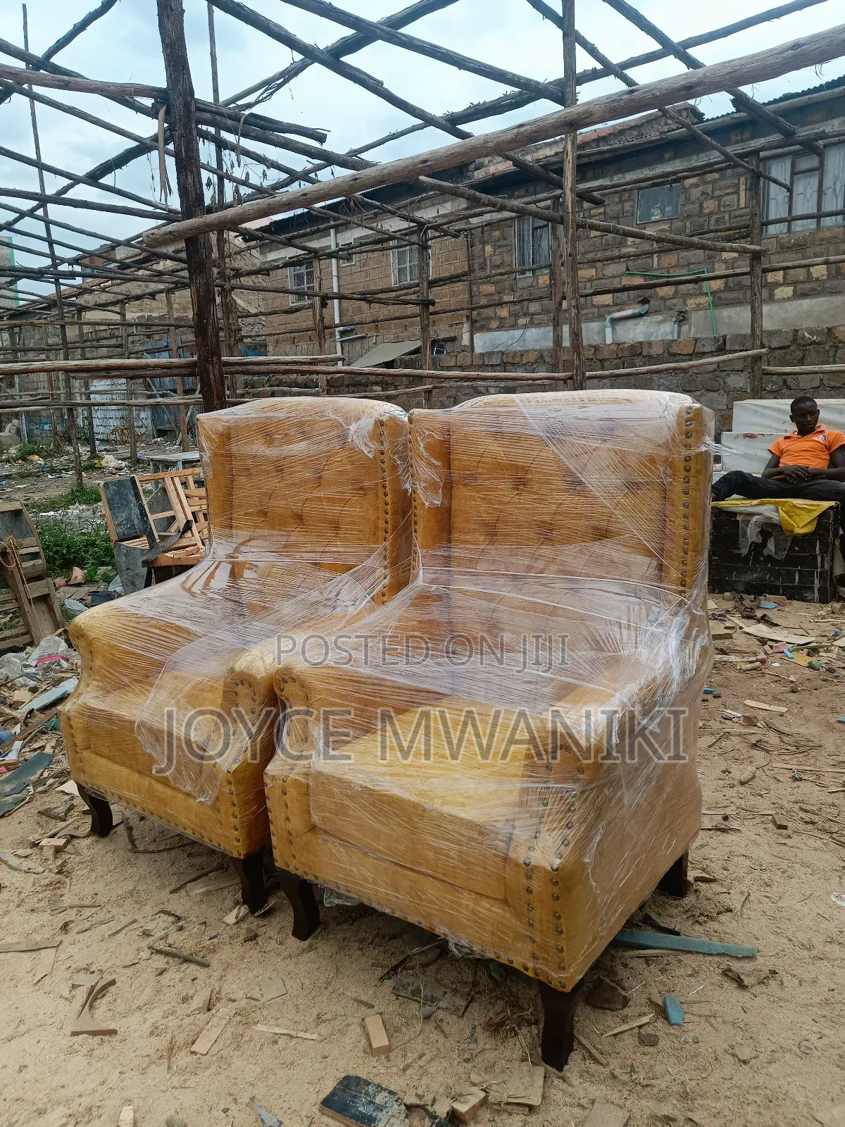 Pedicure Seats or King Chairs, 2 Pieces Gold.