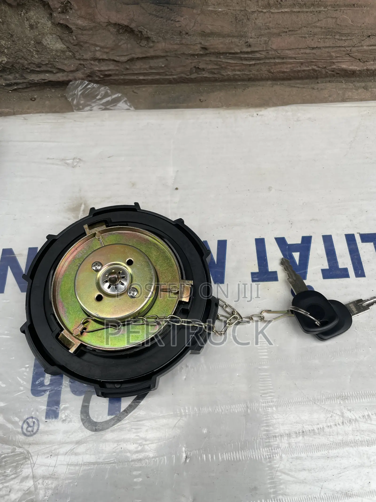 (JZ ) Fuel Tank Cap for Shacman SX2190 Fit Various Trucks