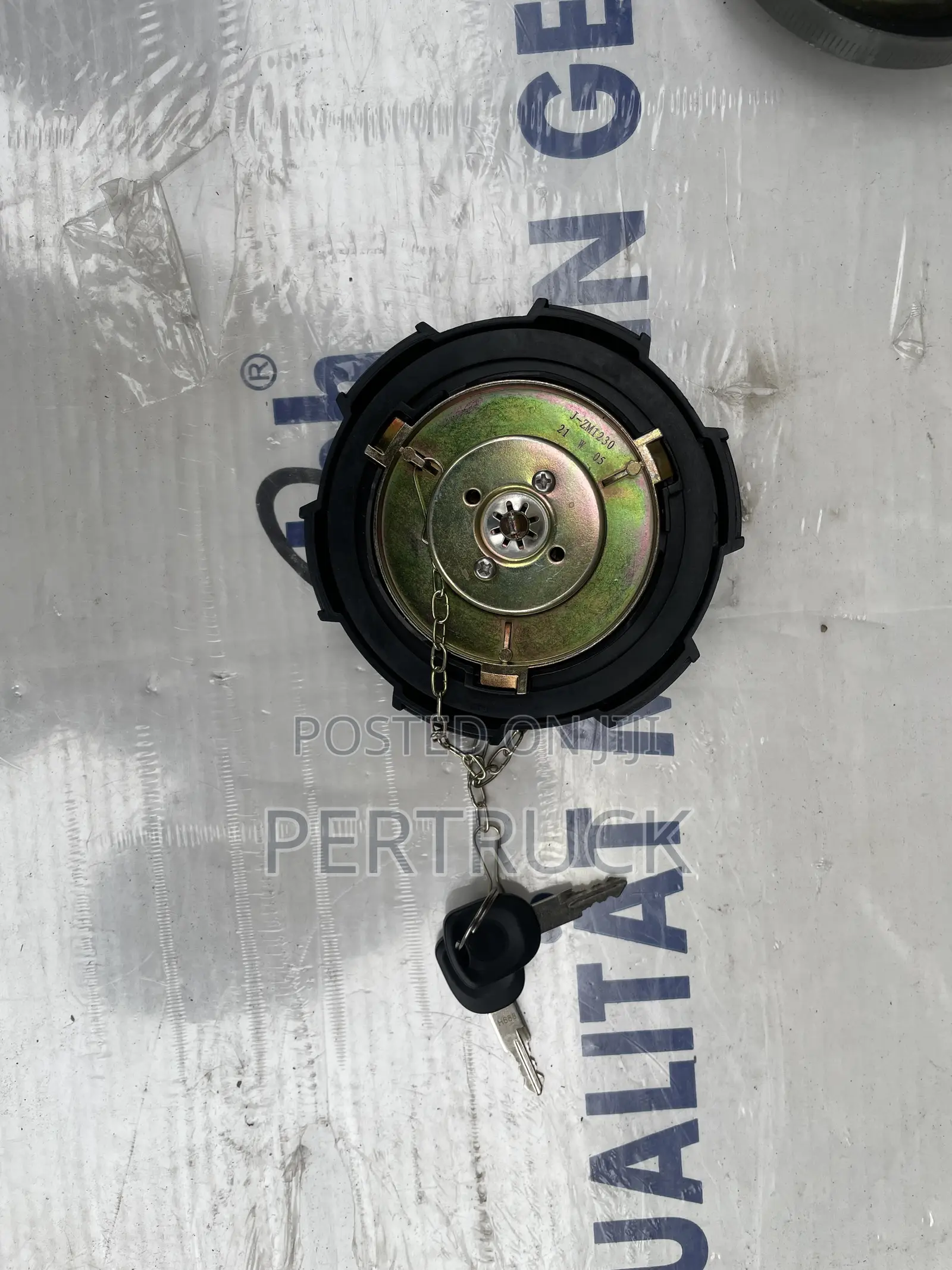 (JZ ) Fuel Tank Cap for Shacman SX2190 Fit Various Trucks