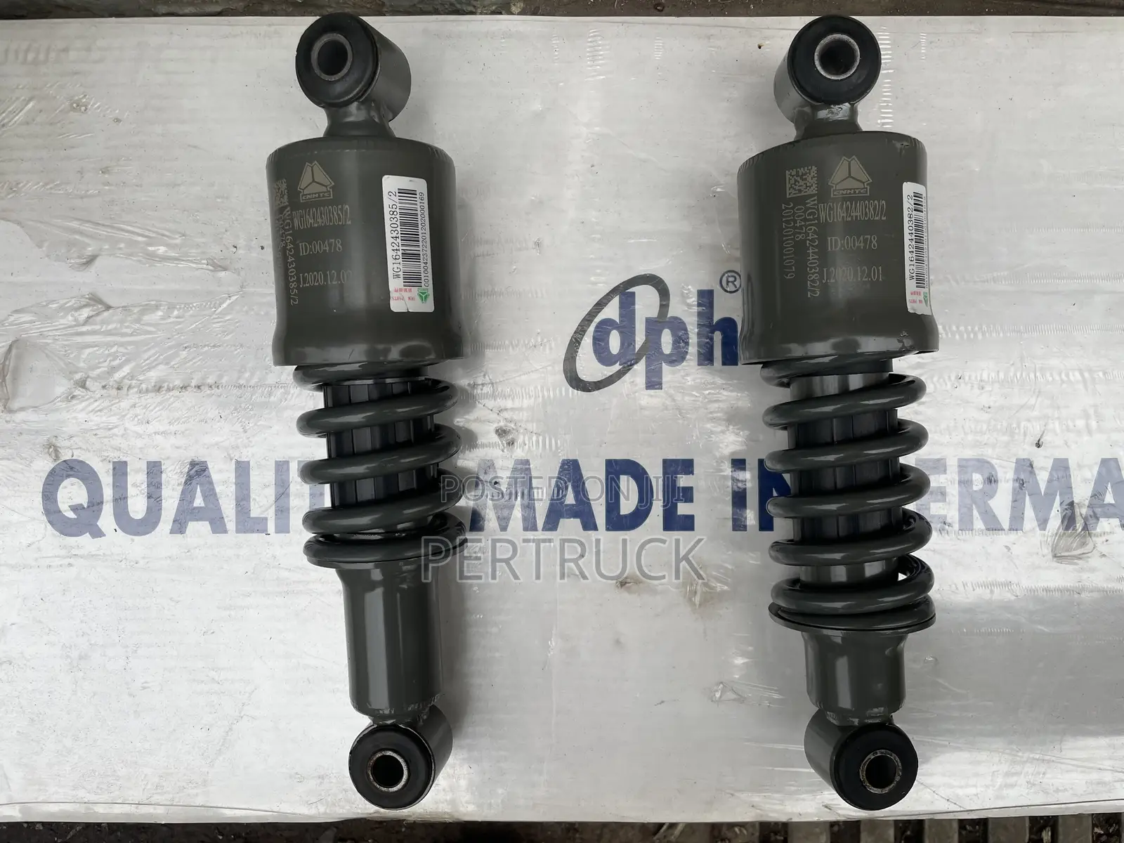 Wg1642430385/2 Cabin Shock Absorber-Howo/Sino,Steyr,Shacman