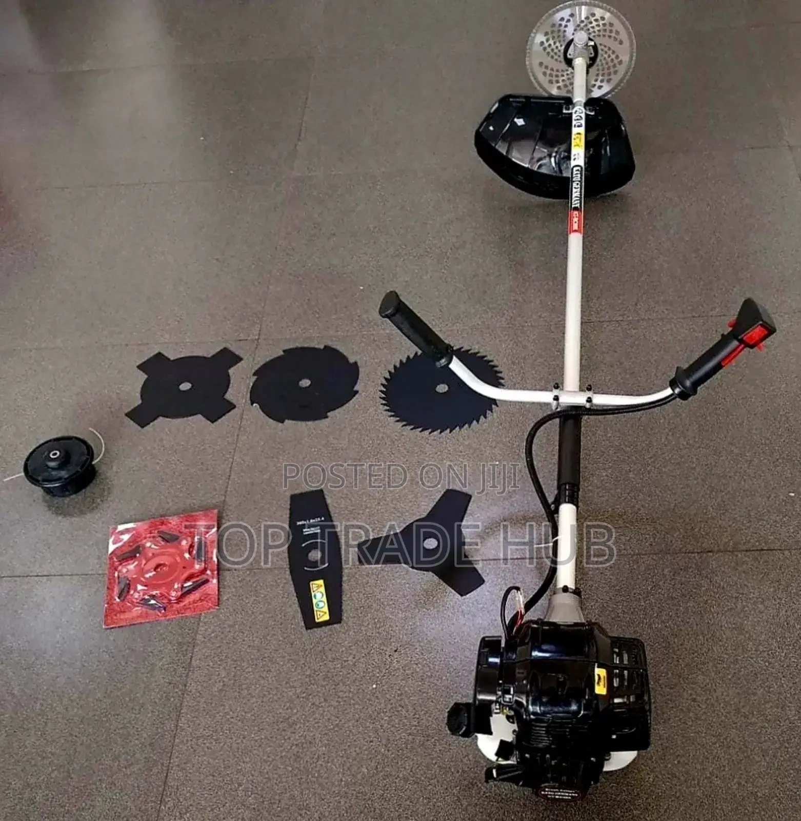 Kato Germany  4 Stroke Grass Cutter With 8 Blades