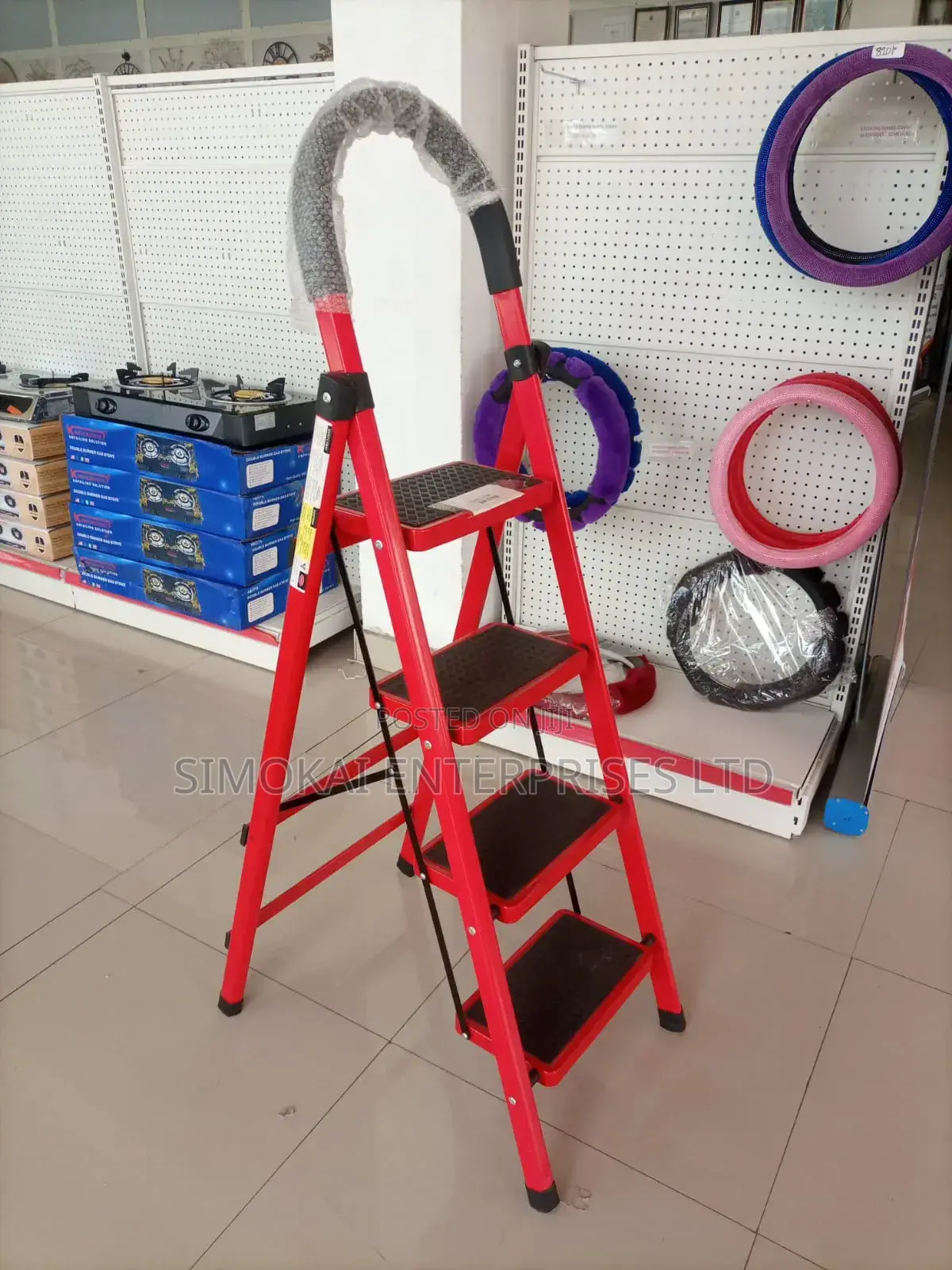 4 Steps Safety Ladder