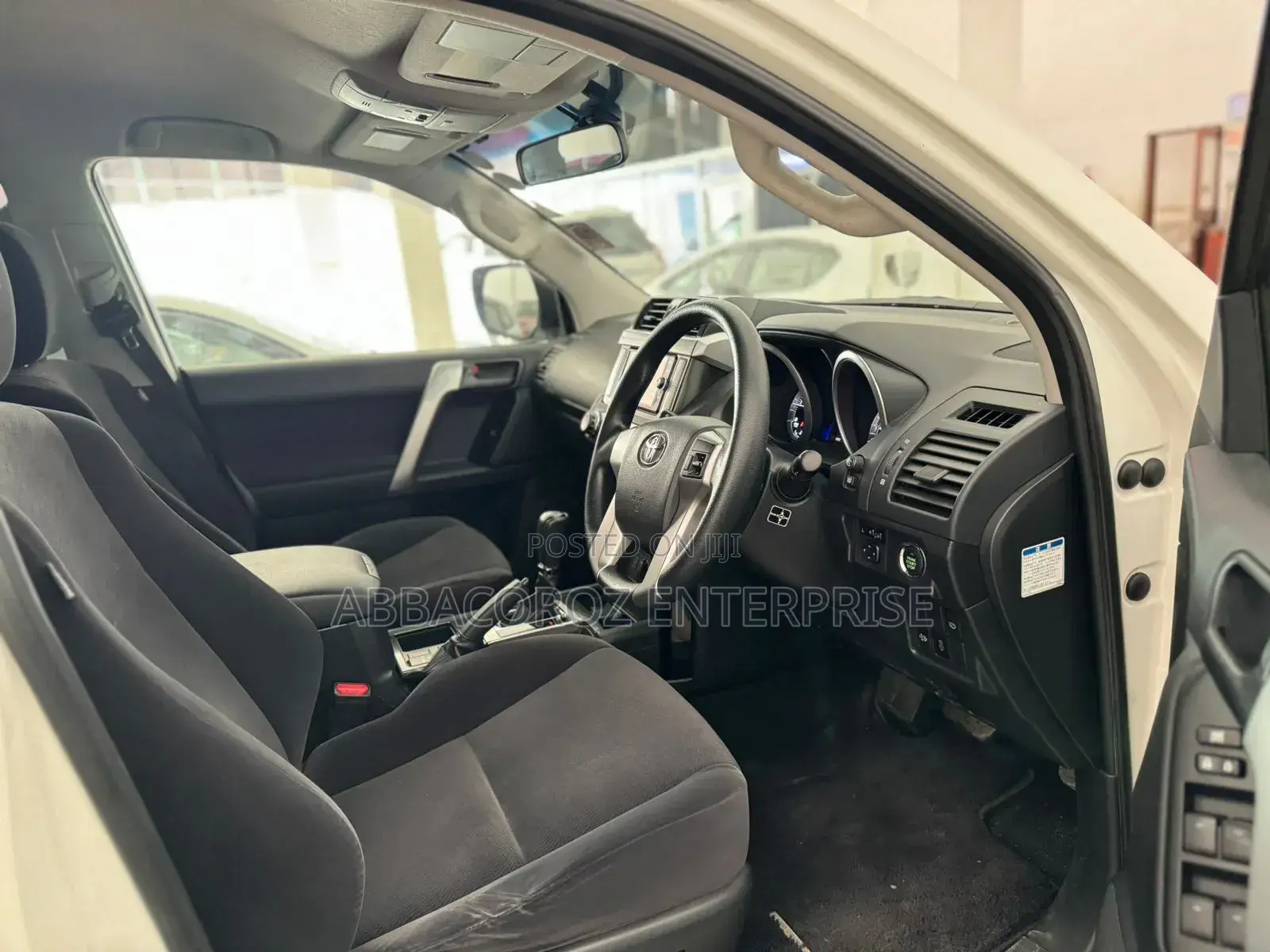 Toyota Land Cruiser Prado 2.8 2017 White