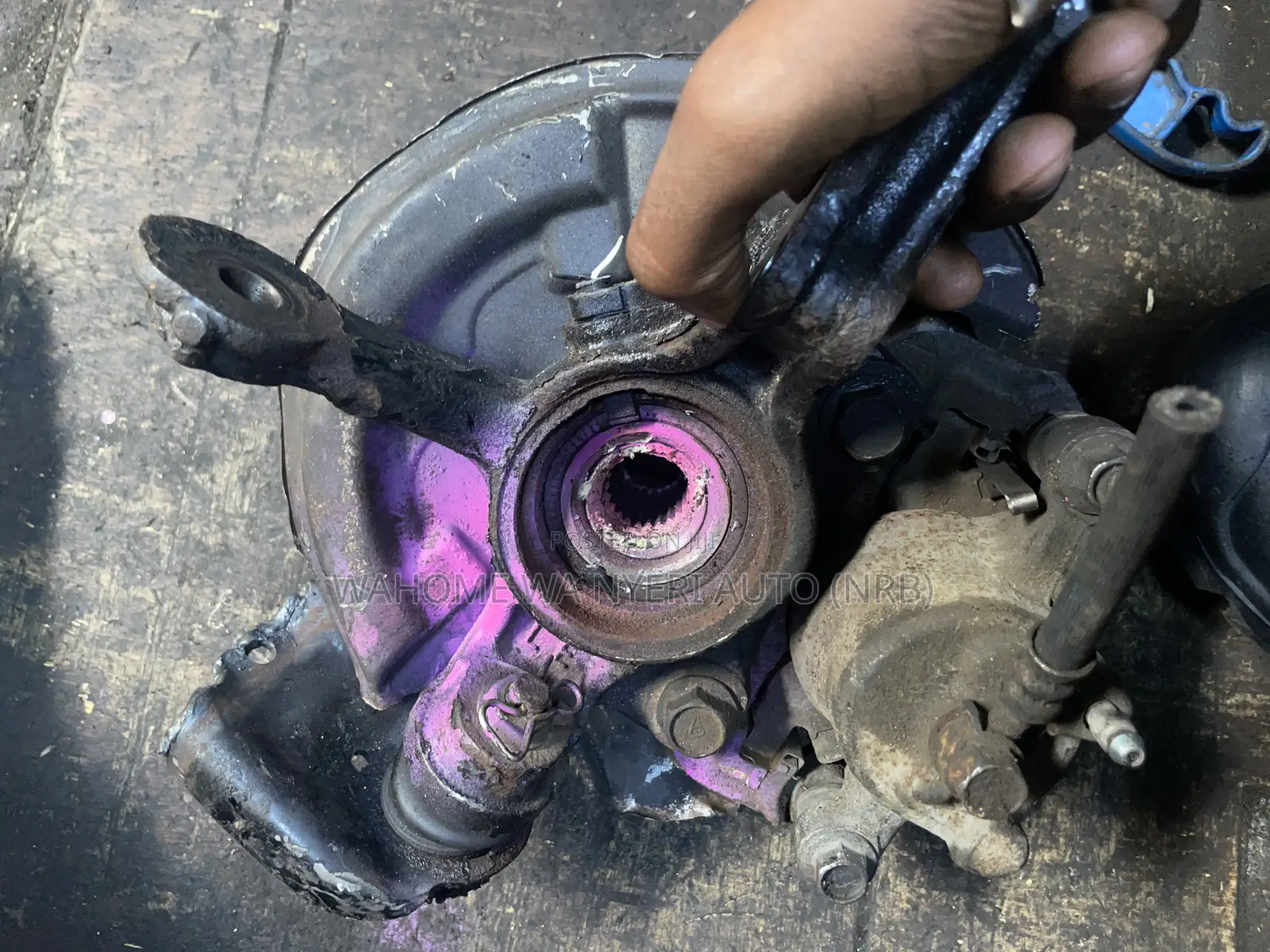 Hub for Daihatsu Mira