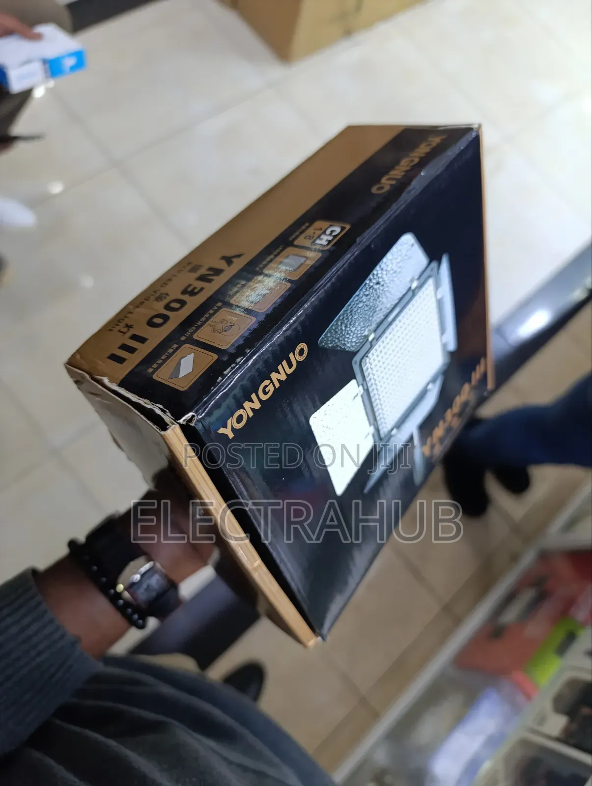 Yongnuo YN300 III Pro Video Light New Sealed in a Shop