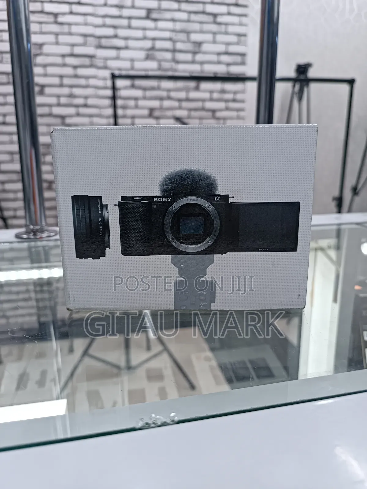 Sony ZV E10 Camera With 16-50mm Lens