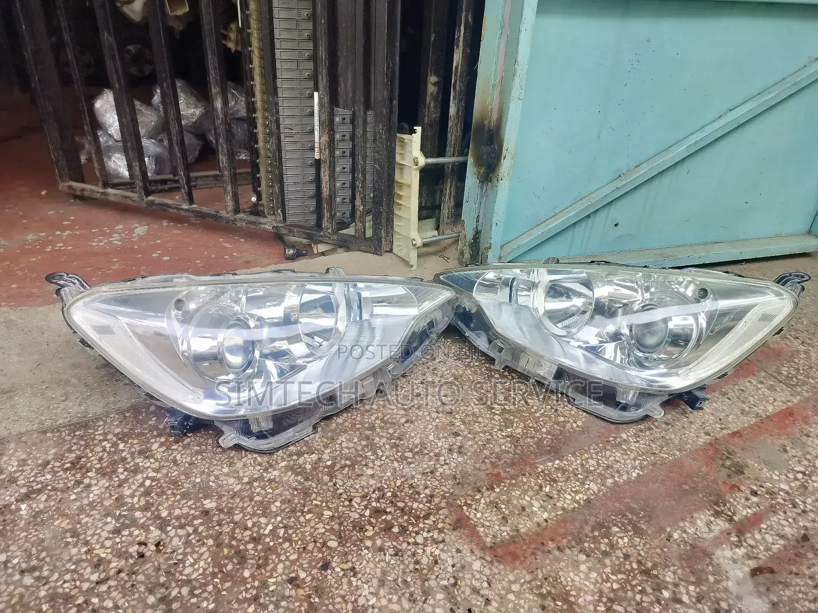 Toyota Aqua Hybrid Headlight