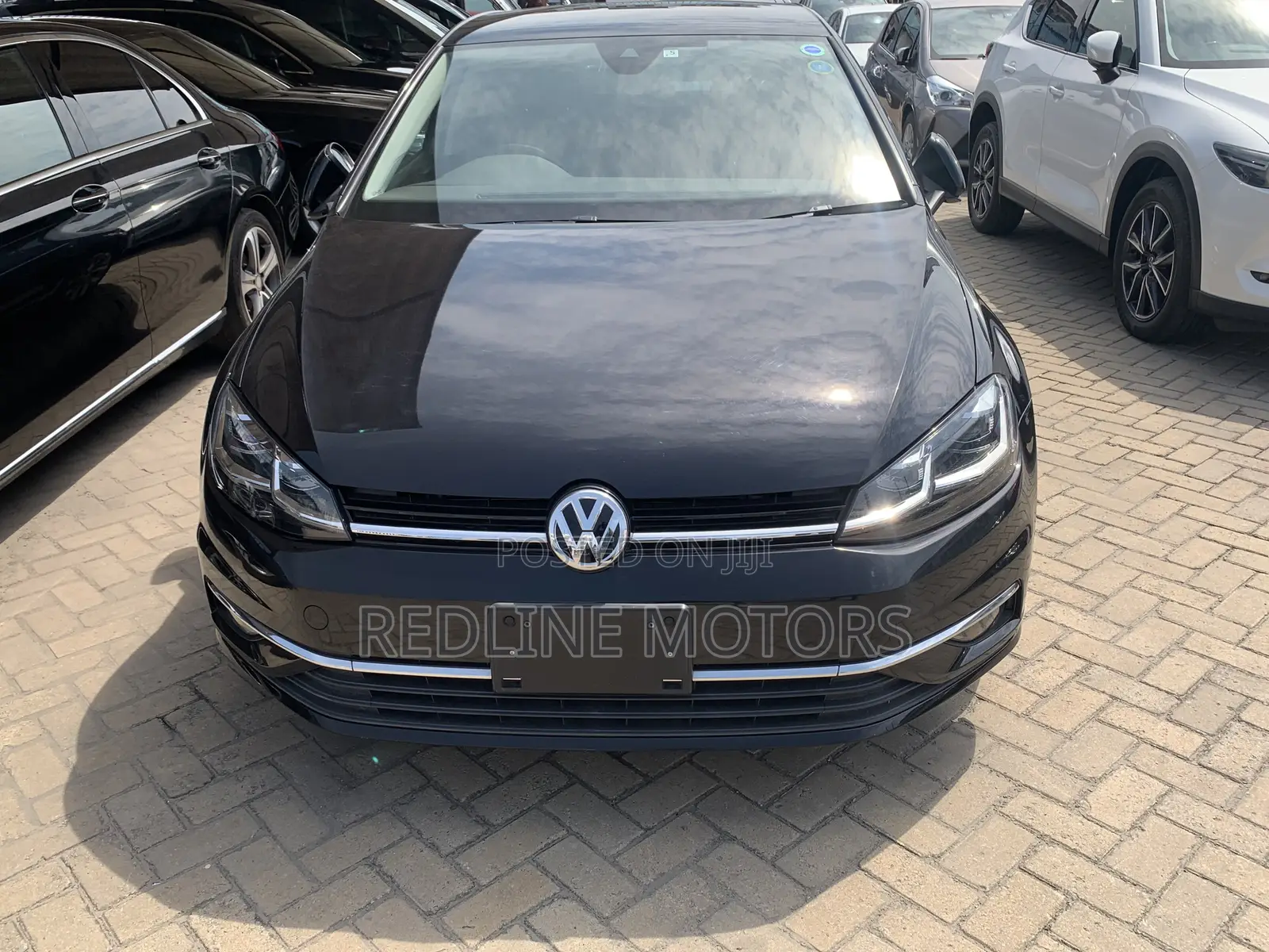Volkswagen Golf TSI S 4-Door FWD 2017 Black