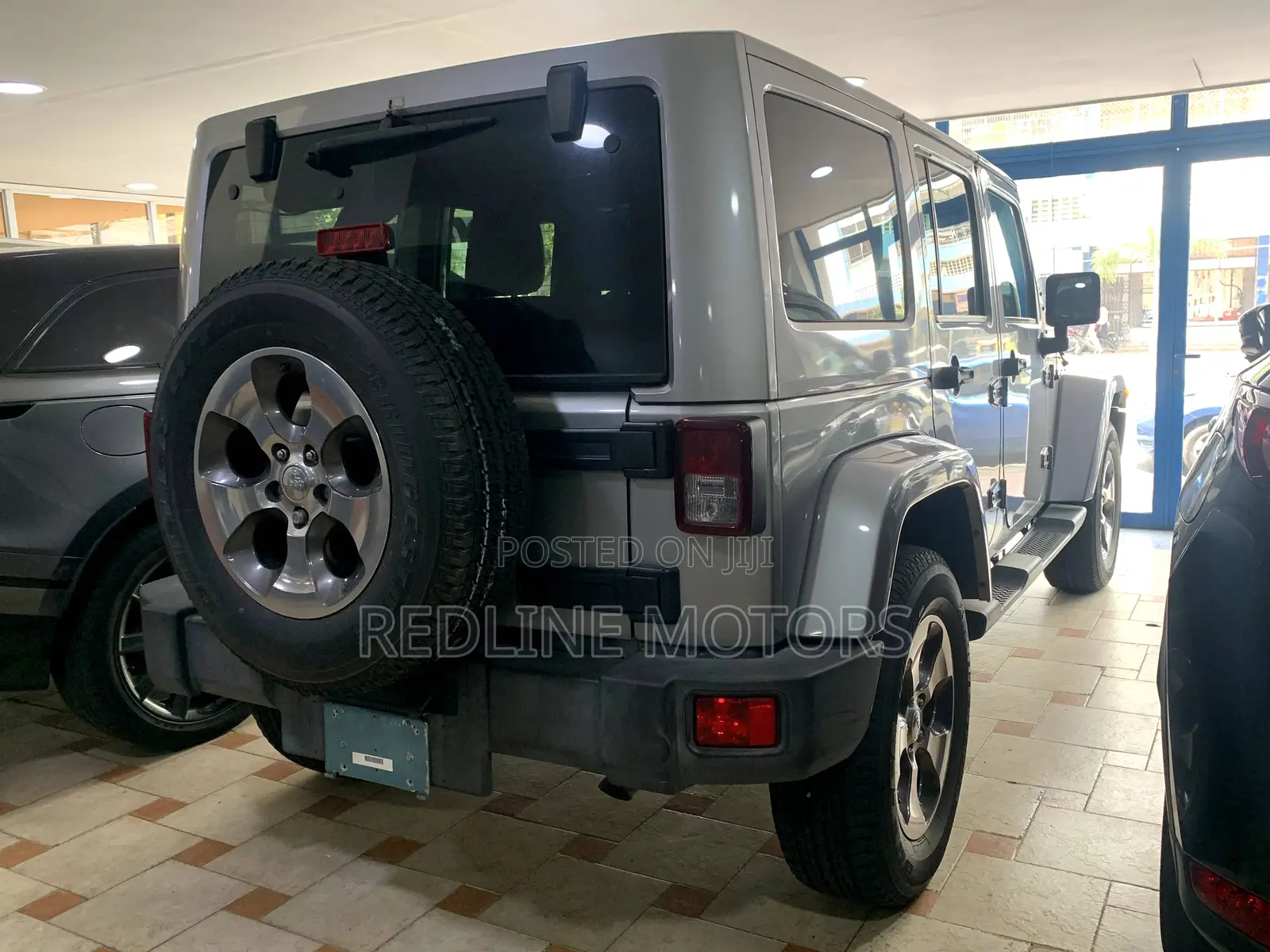 Jeep Wrangler Sahara 4x4 2017 Silver