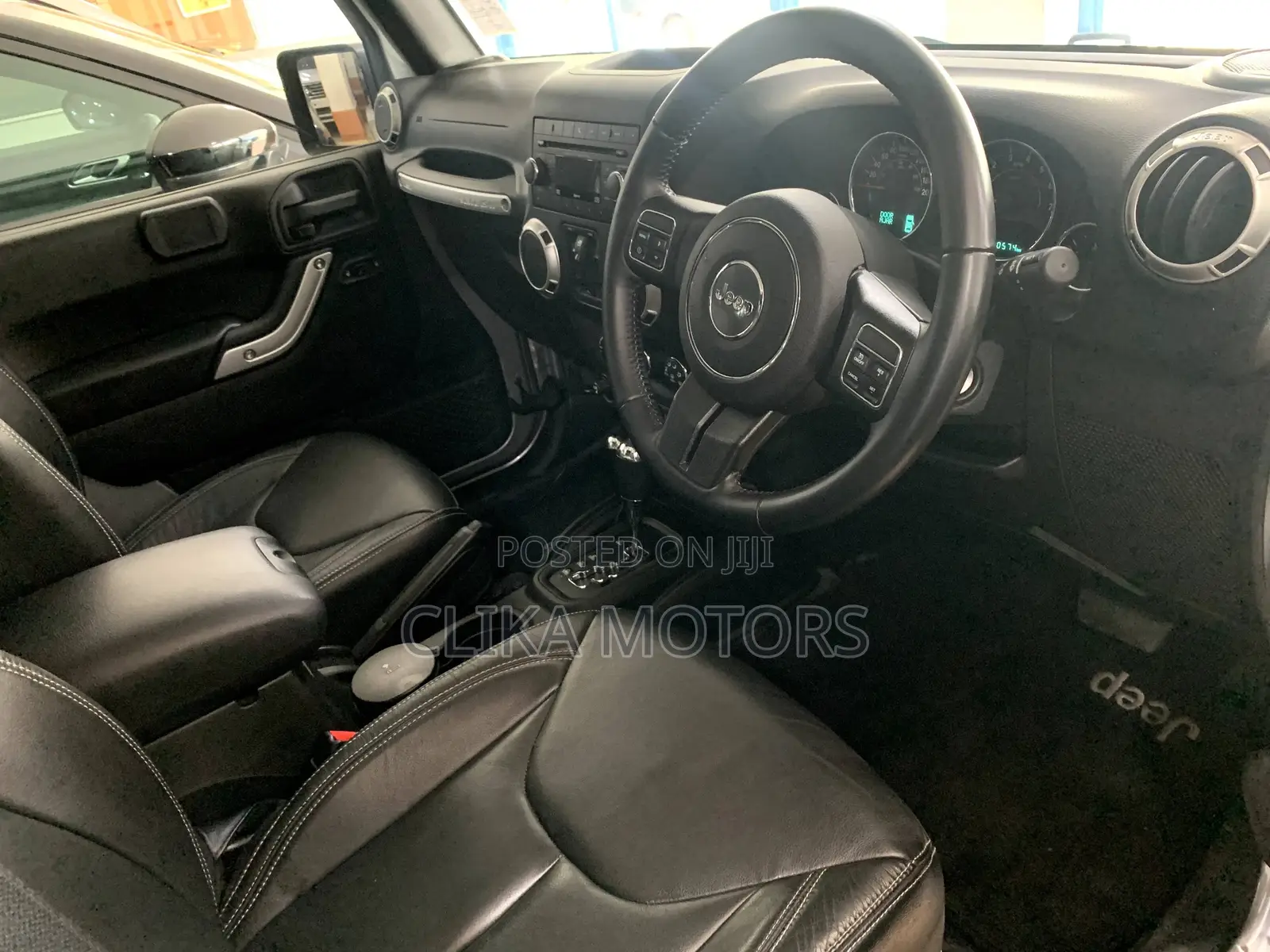 Jeep Wrangler Sahara 4x4 2017 Silver