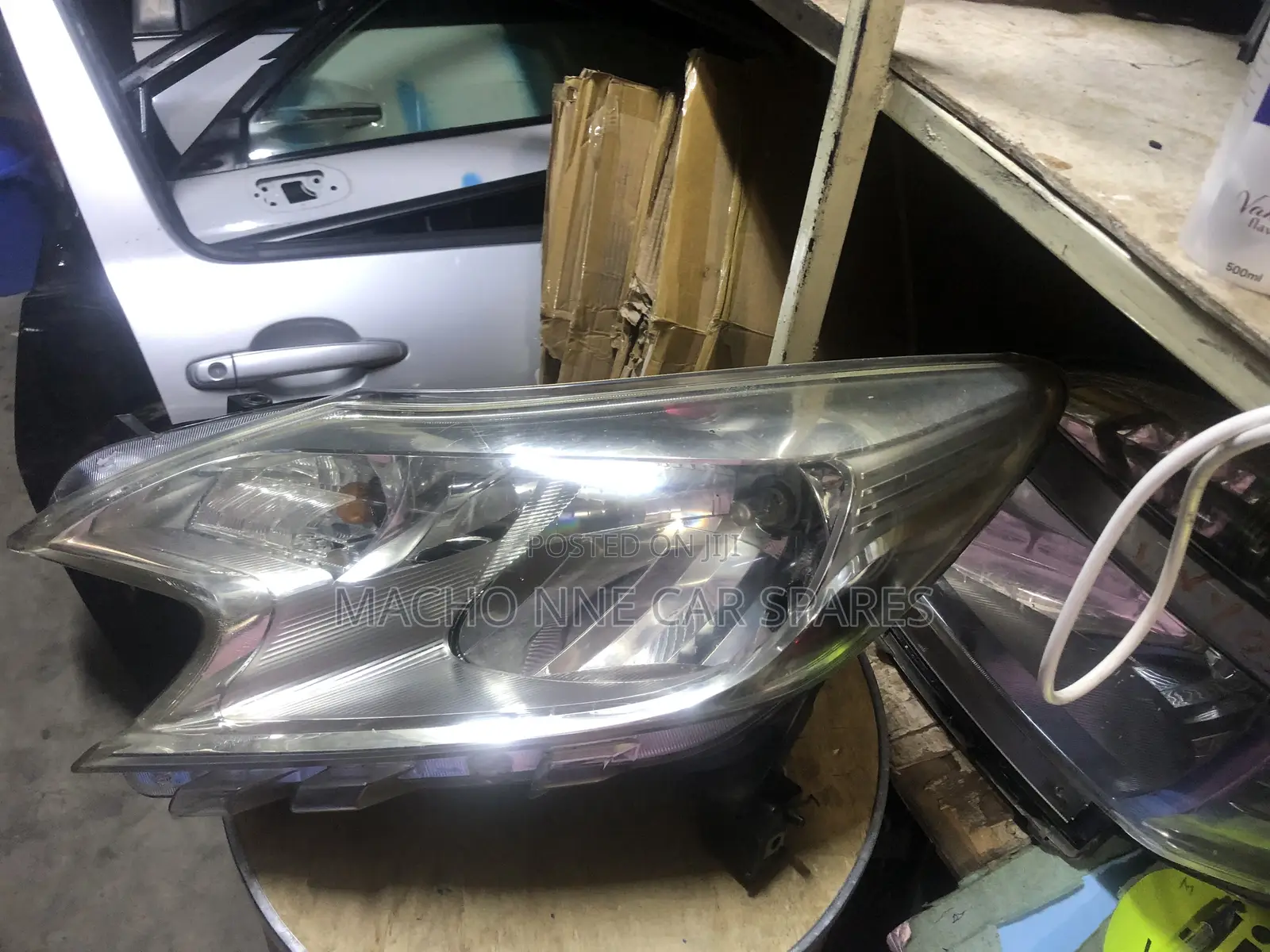Nissan Note 2013 Headlight