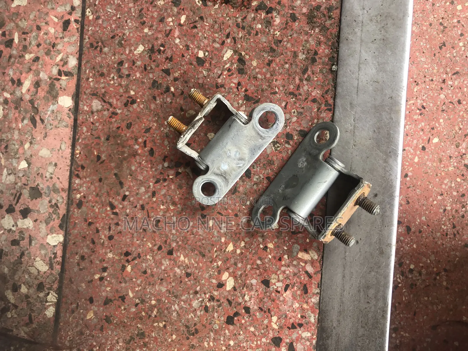 Toyota Fielder 141 Boot Hinges