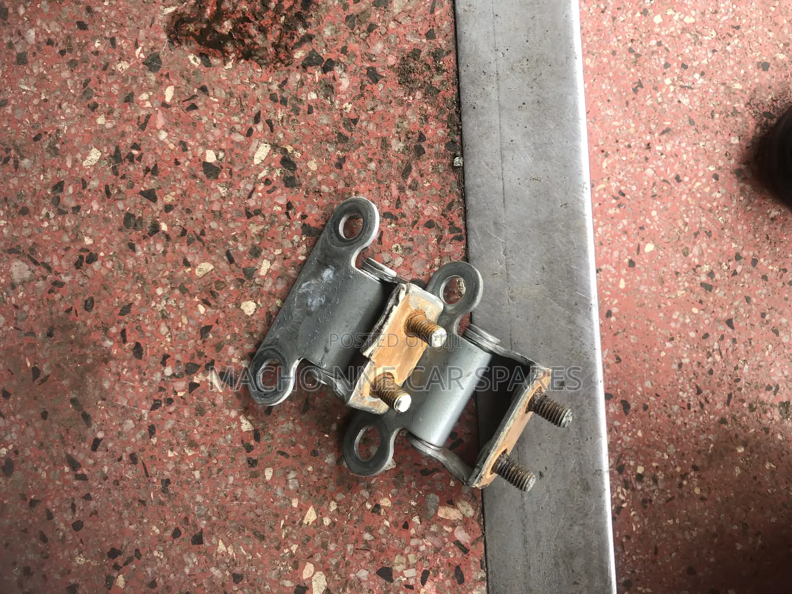 Toyota Fielder 141 Boot Hinges