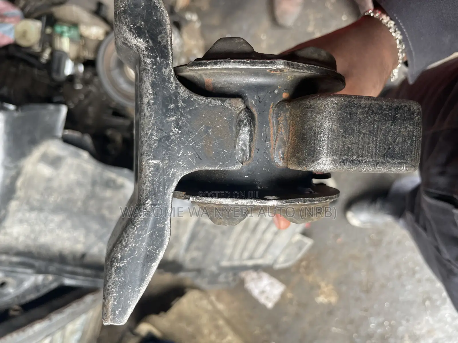 Engine Mounting for Honda