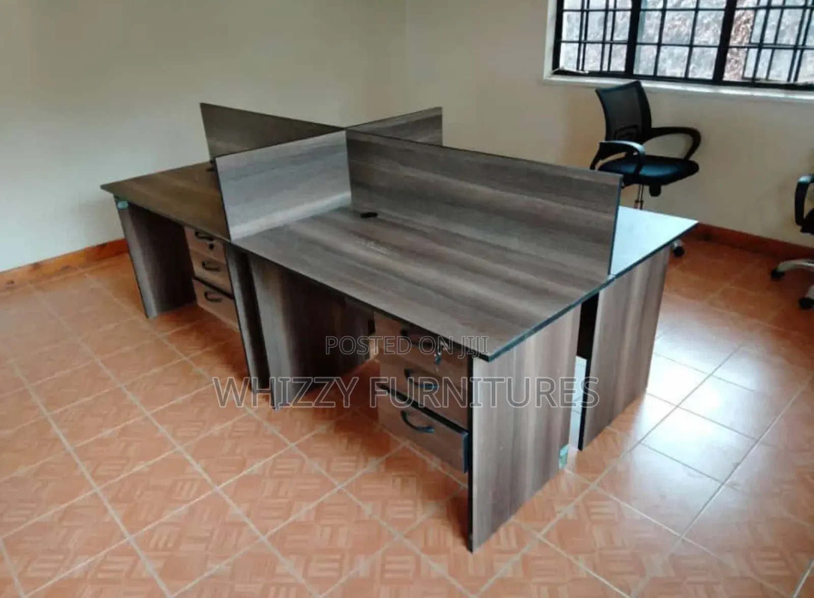 Four Way Working Station /Workstation