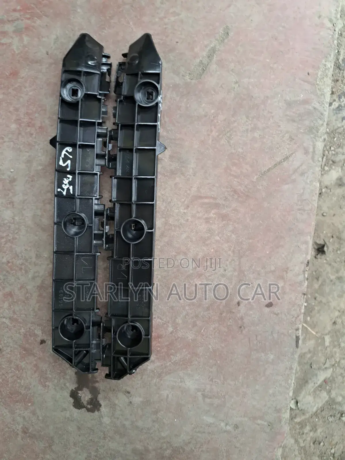 Front Bumper Slide Lexus 570