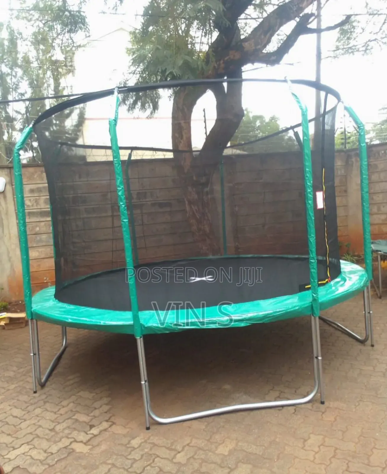 Trampolines/12-Ft Trampoline