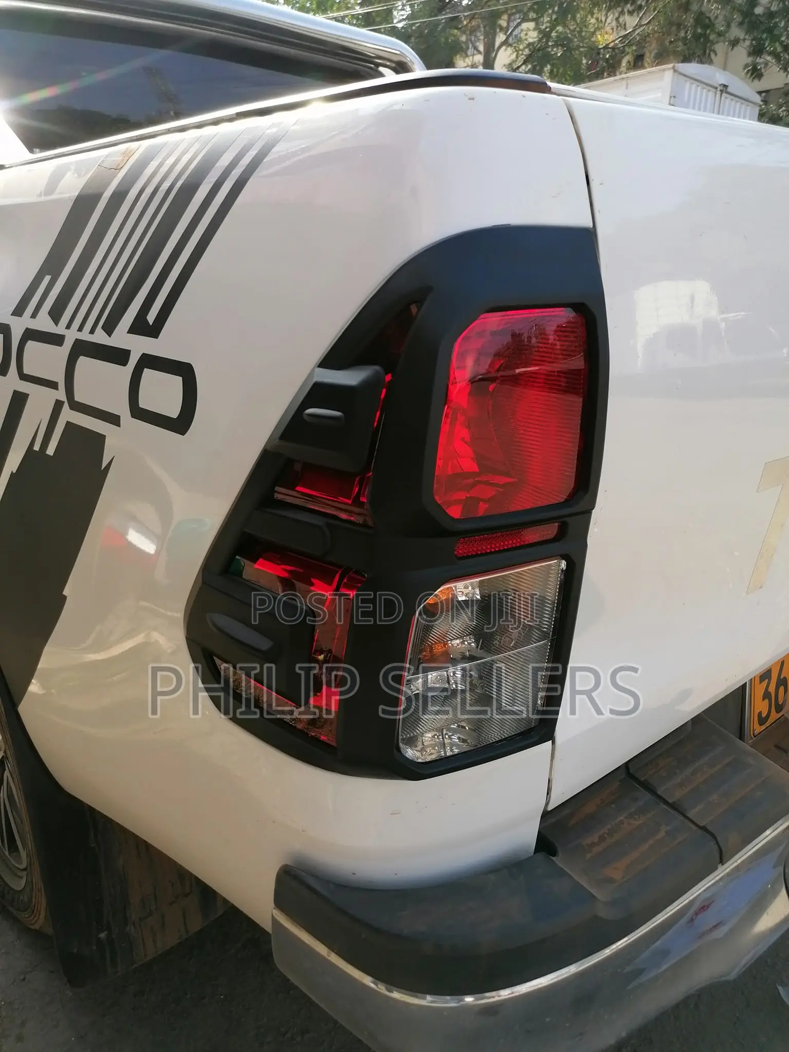 Hard / Soft Tri-Fold Tonneau Covers * Rollbars