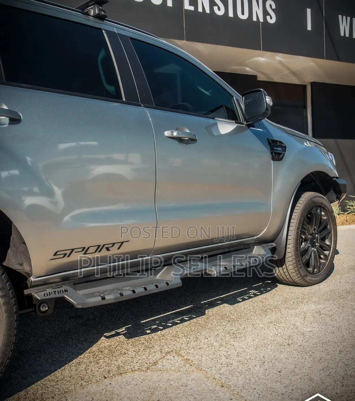 Double Cab Sidestep Available for Toyota Hilux Revo, Ford Ra