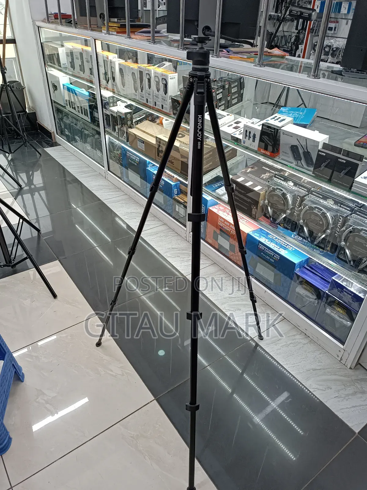 Kingjoy S600x+Gs10 Portable Tripod Stand