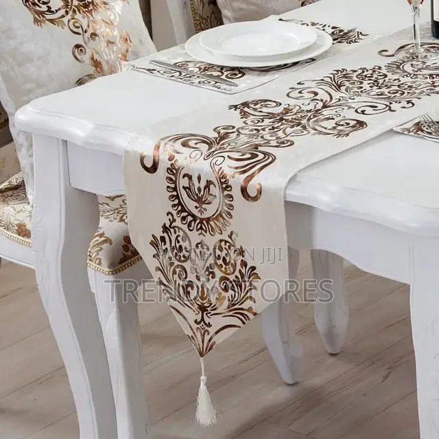 Luxury Silk Table Runner With Matching Mats