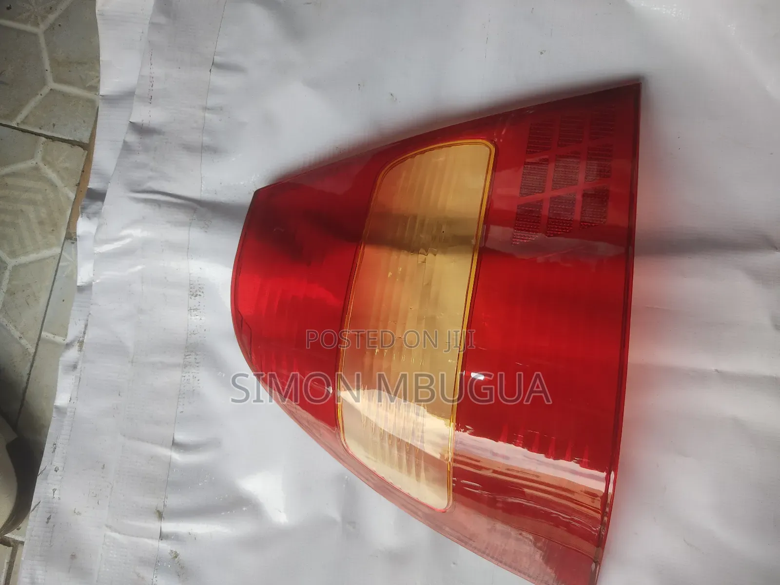 Toyota NZE 2001 Taillight Lens