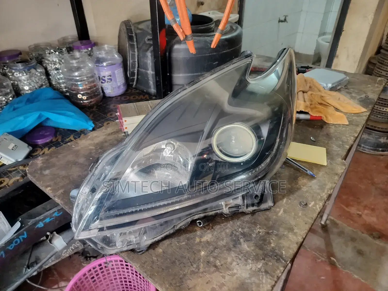 Toyota Prius Zvw30 Left Headlight Koito 47-52