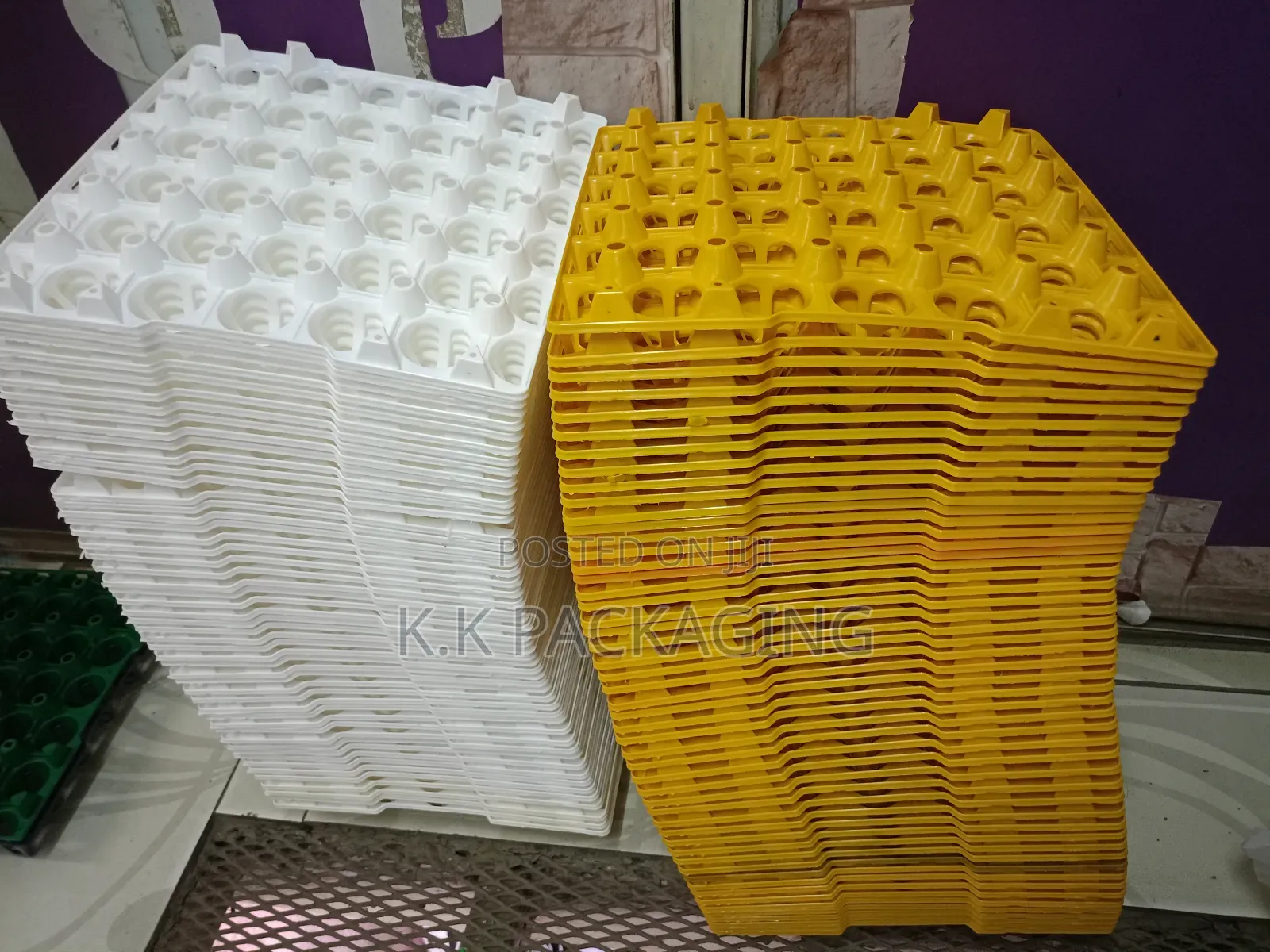 Bright Colours Plastic Egg Trays