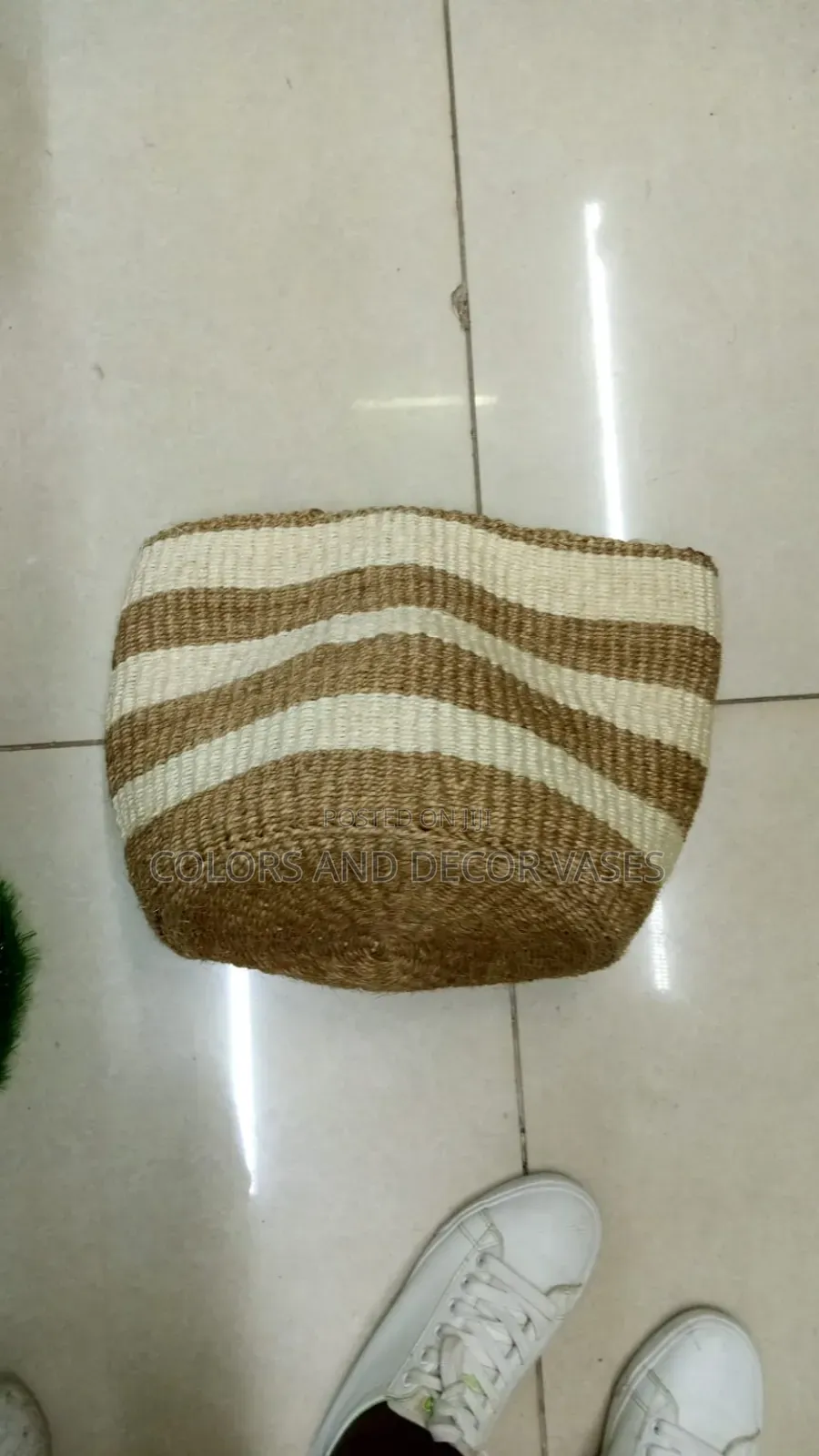 Stripped Brown White Kiondos