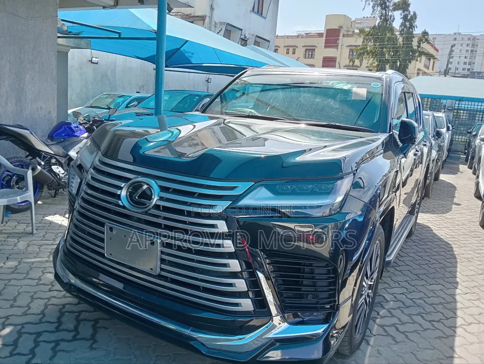 Lexus LX 2022 Black