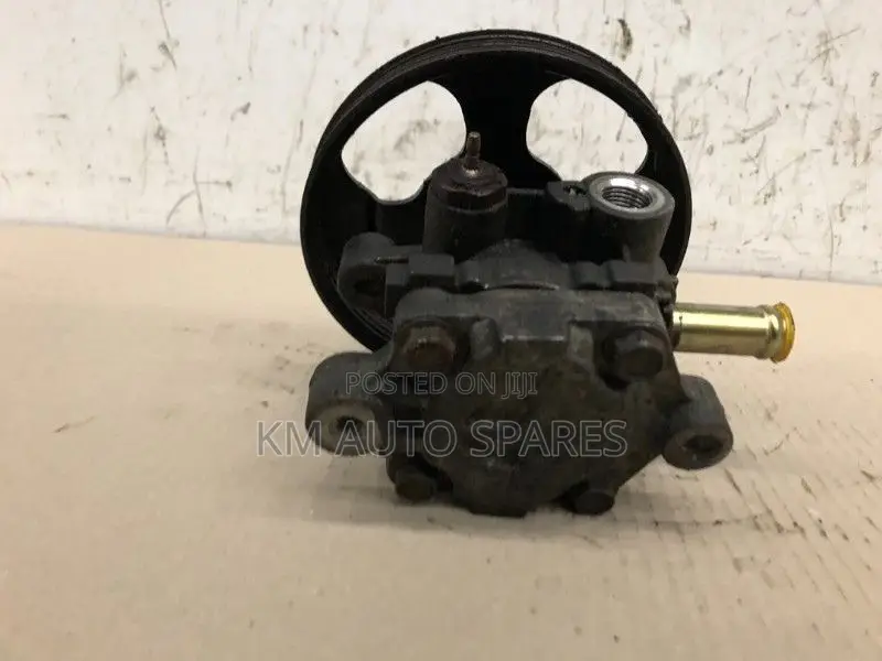 Mitsubishi 4g13 Power Steering Pump for Lancer, Mirage, Colt