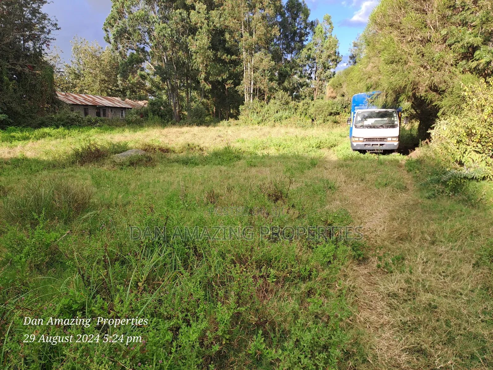 1/4 Acre for Sale in Ngong Memusi 2nd Row From the Tarmac